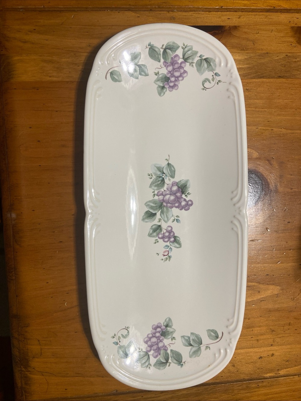 Pfaltzgraff Grapevine Serving Platter with Purple Grape and Green Leaf  EUC